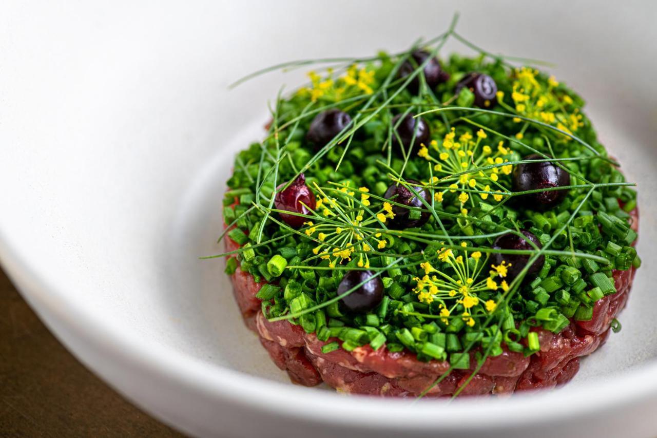 Hotel Pacai, Vilnius, A Member Of Design Hotels Exterior photo A dish of beef tartar