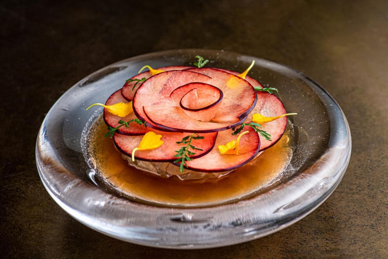 Hotel Pacai, Vilnius, A Member Of Design Hotels Exterior photo A dish at the restaurant