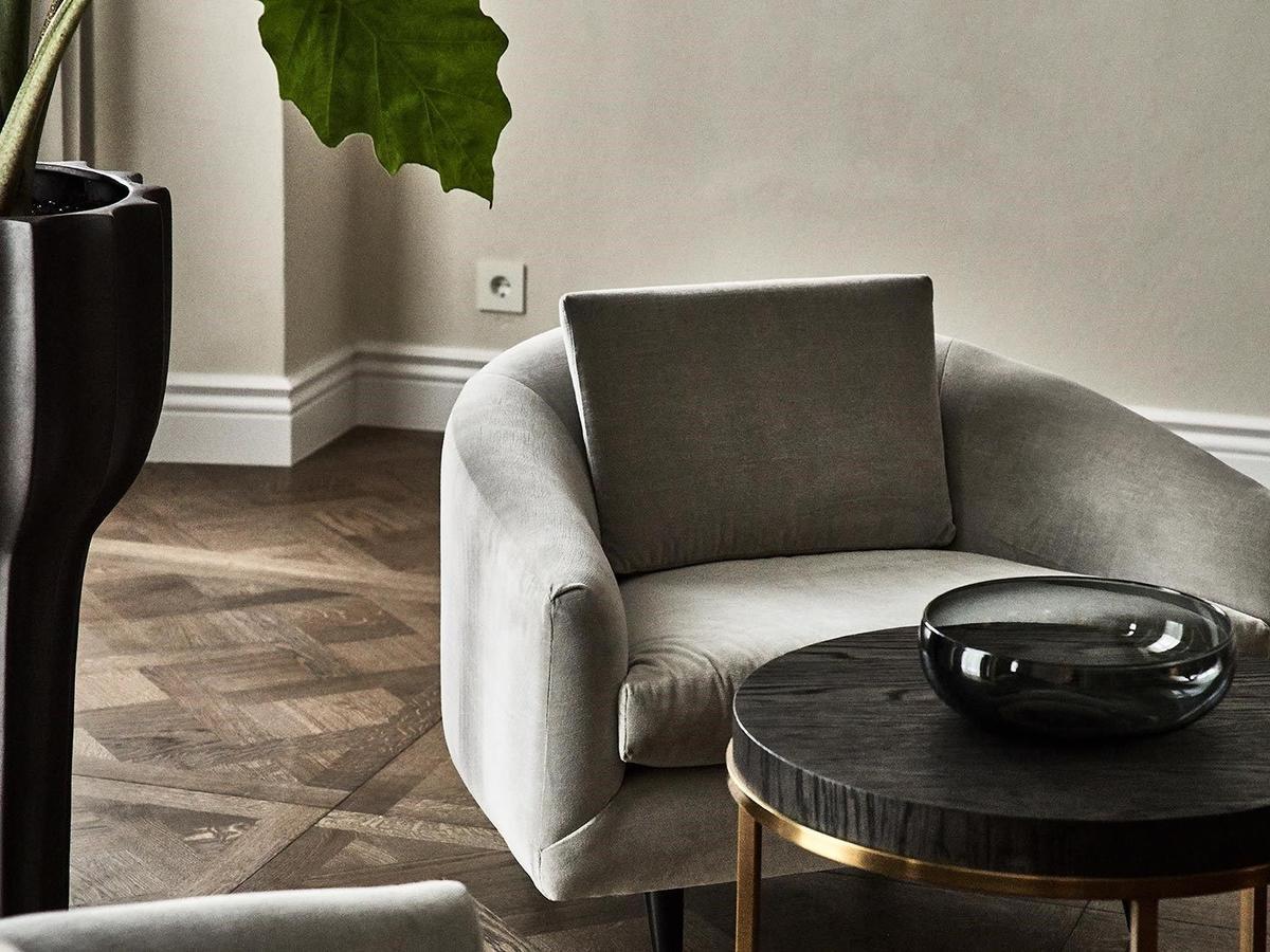 Hotel Pacai, Vilnius, A Member Of Design Hotels Exterior photo A chair and a table