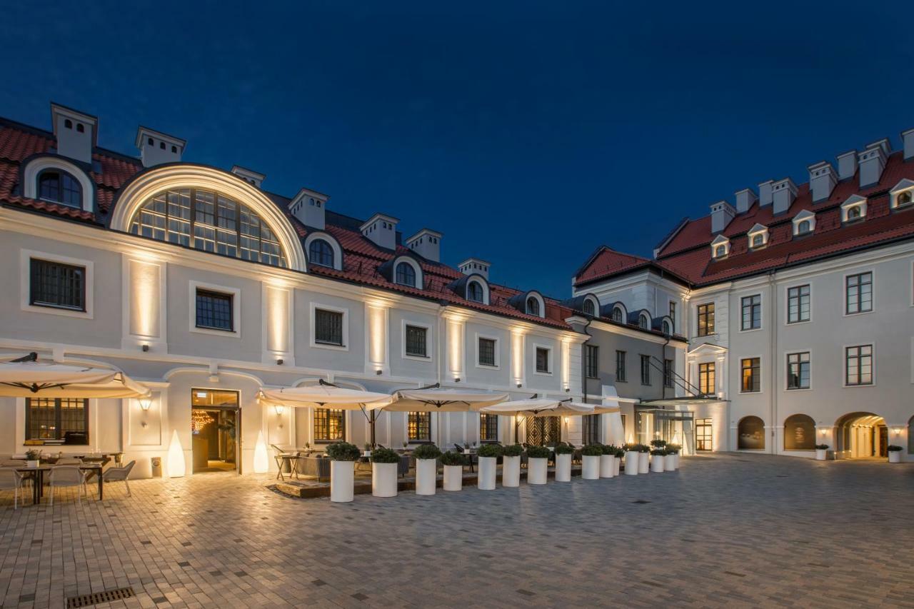 Hotel Pacai, Vilnius, A Member Of Design Hotels Exterior photo The hotel's courtyard