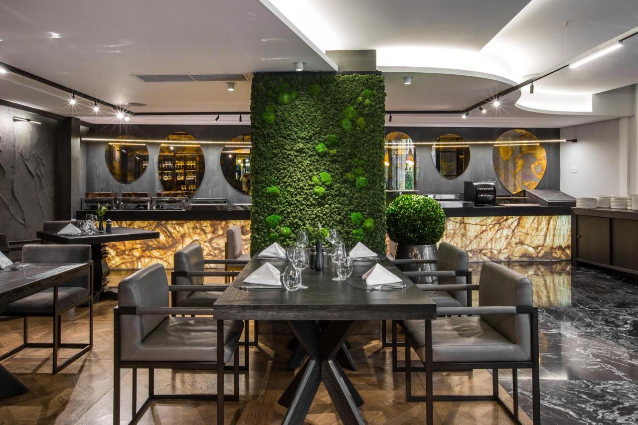 Hotel Pacai, Vilnius, A Member Of Design Hotels Exterior photo Restaurant interior